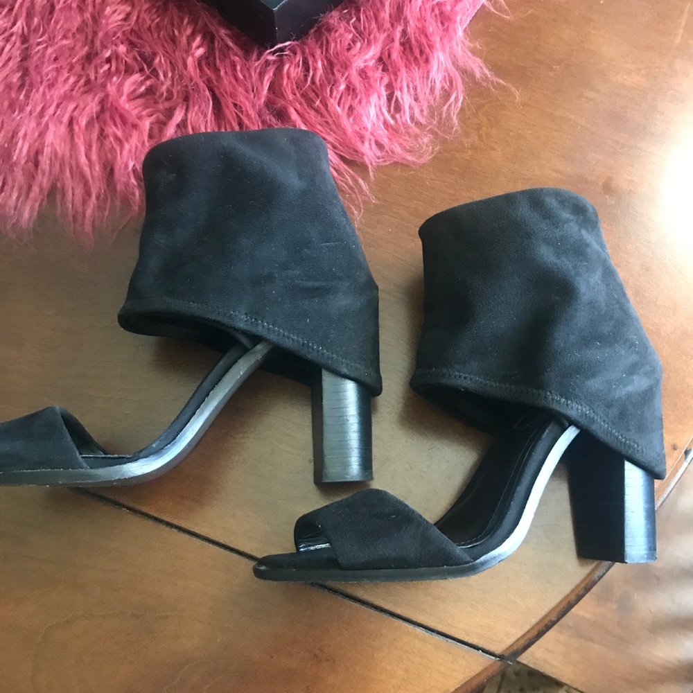 BCBG shoes